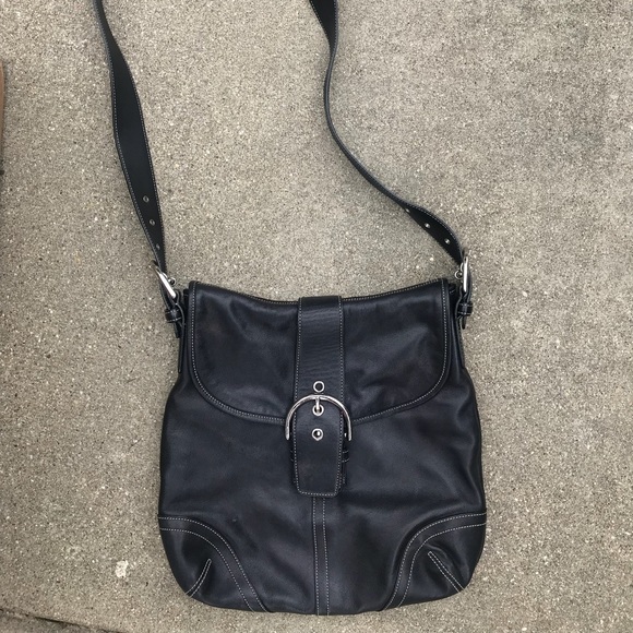 Coach Handbags - Authentic Coach leather handbag